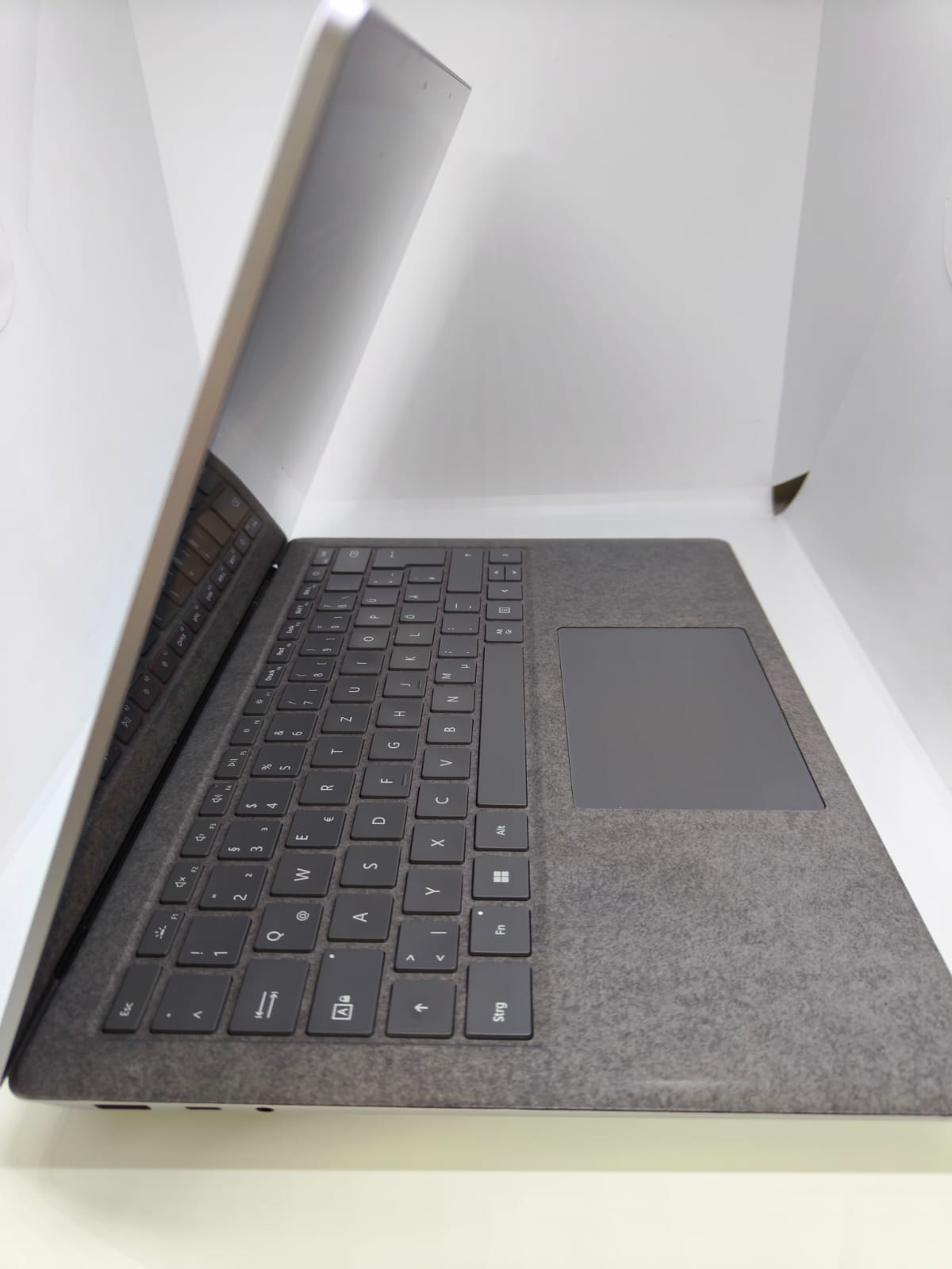 Microsoft Surface Laptop 4 13,5' Intel I7 512GB SSD, 16GB RAM, QWERTZ platin