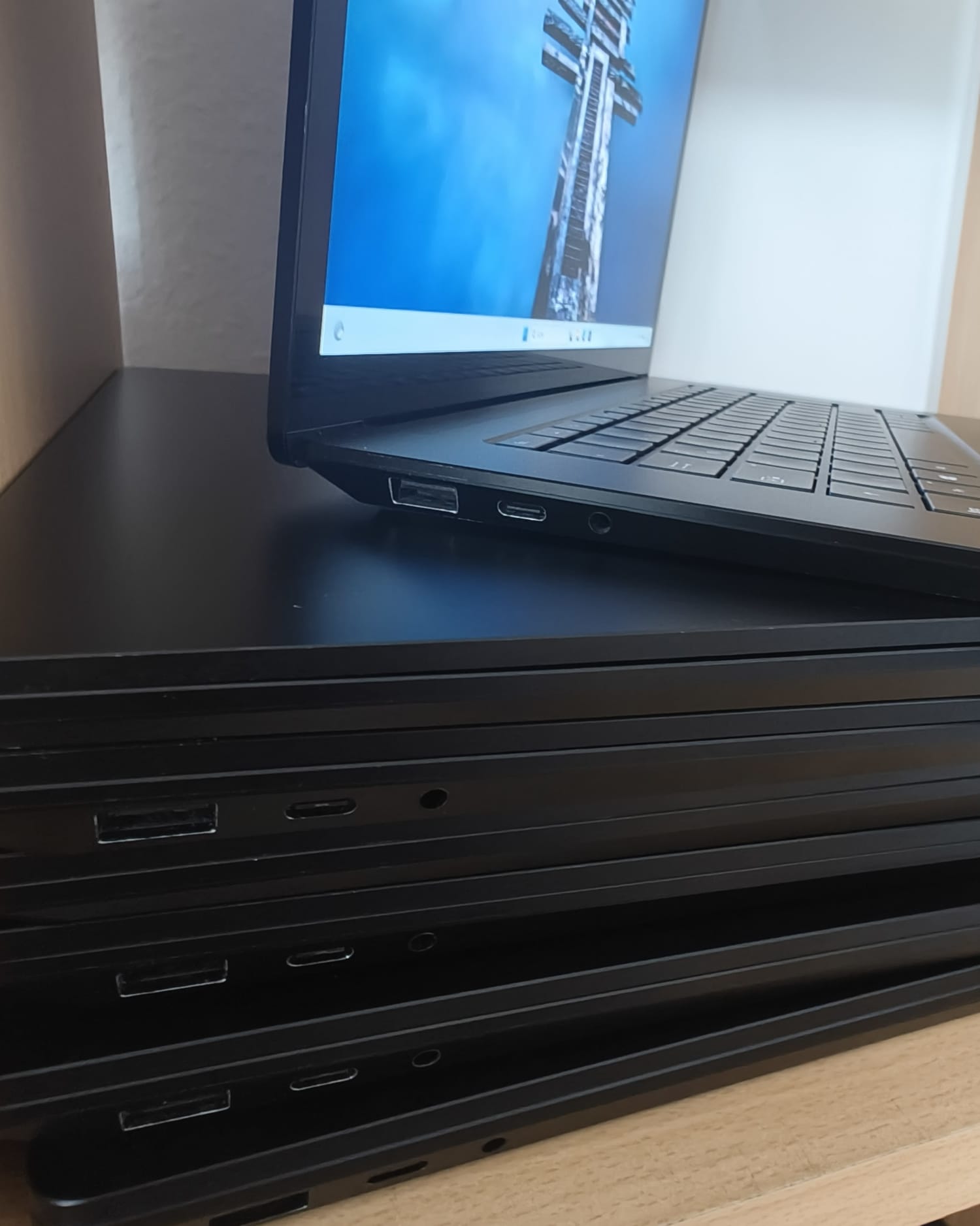 Microsoft Surface Laptop 3 15" Core I5 SSD 256 GB - 8GB QWERTZ - Deutsch schwarz 